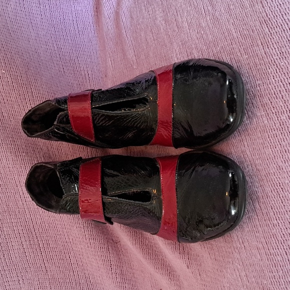 Women's  Patent Leather shoes by Geo Reino, Istabo - Picture 4 of 5